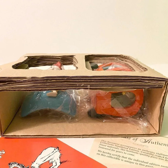 2000 Hallmark Dr Seuss Collection On a Train  Figurine Open Box - Picture 8 of 13
